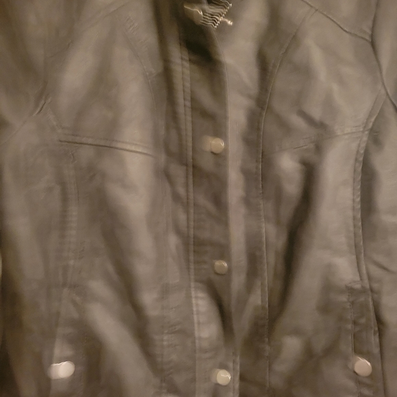 Grey leather jacket - Picture 6 of 8